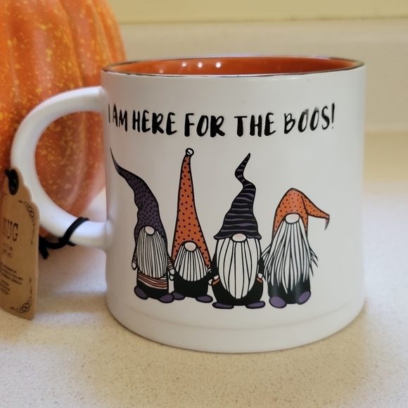 🦋Halloween Gnome MUG "I'm here for the Boos " - Picture 3 of 5
